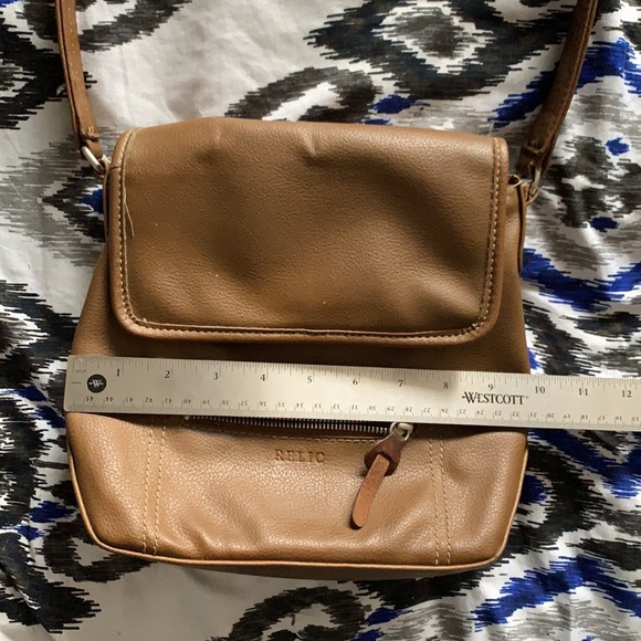 👜 RELIC Crossbody Bag (Vintage Version) 👜 - Picture 8 of 9